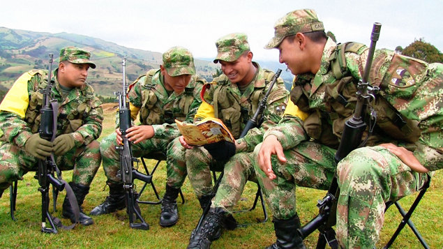 Colombiansk soldater udslag fra Historien om menneskerettigheder.